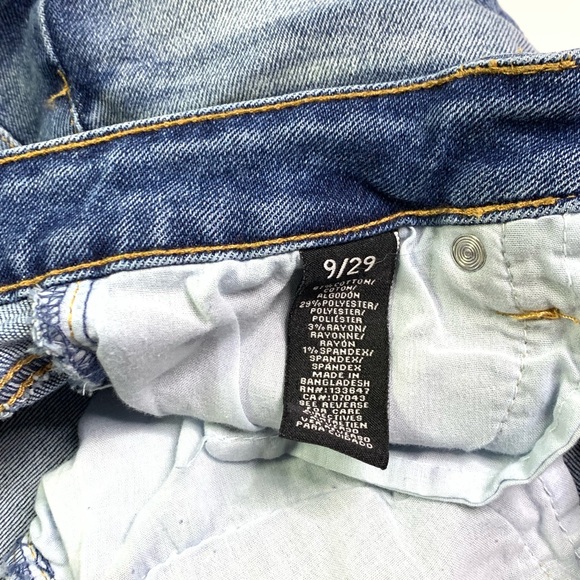 New Celebrity Pink Shorts size 9 - Picture 4 of 5